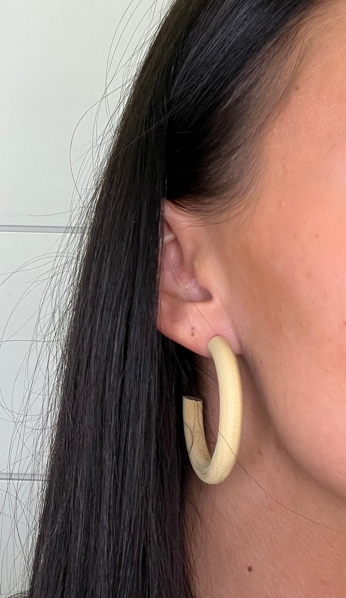 Tamari Hoop-410 Jewelry-Simply Stylish Boutique-Simply Stylish Boutique | Women’s & Kid’s Fashion | Paducah, KY