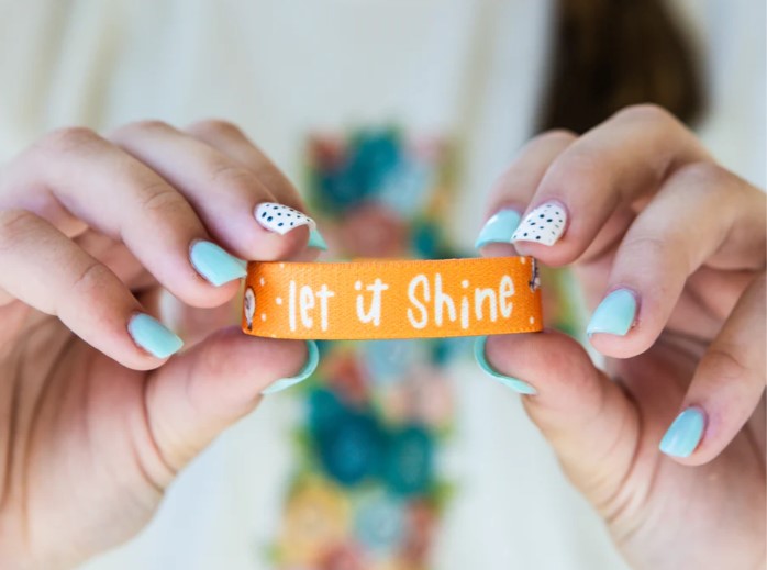 Let It Shine Kids Bracelet-410 Jewelry-Simply Stylish Boutique-Simply Stylish Boutique | Women’s & Kid’s Fashion | Paducah, KY
