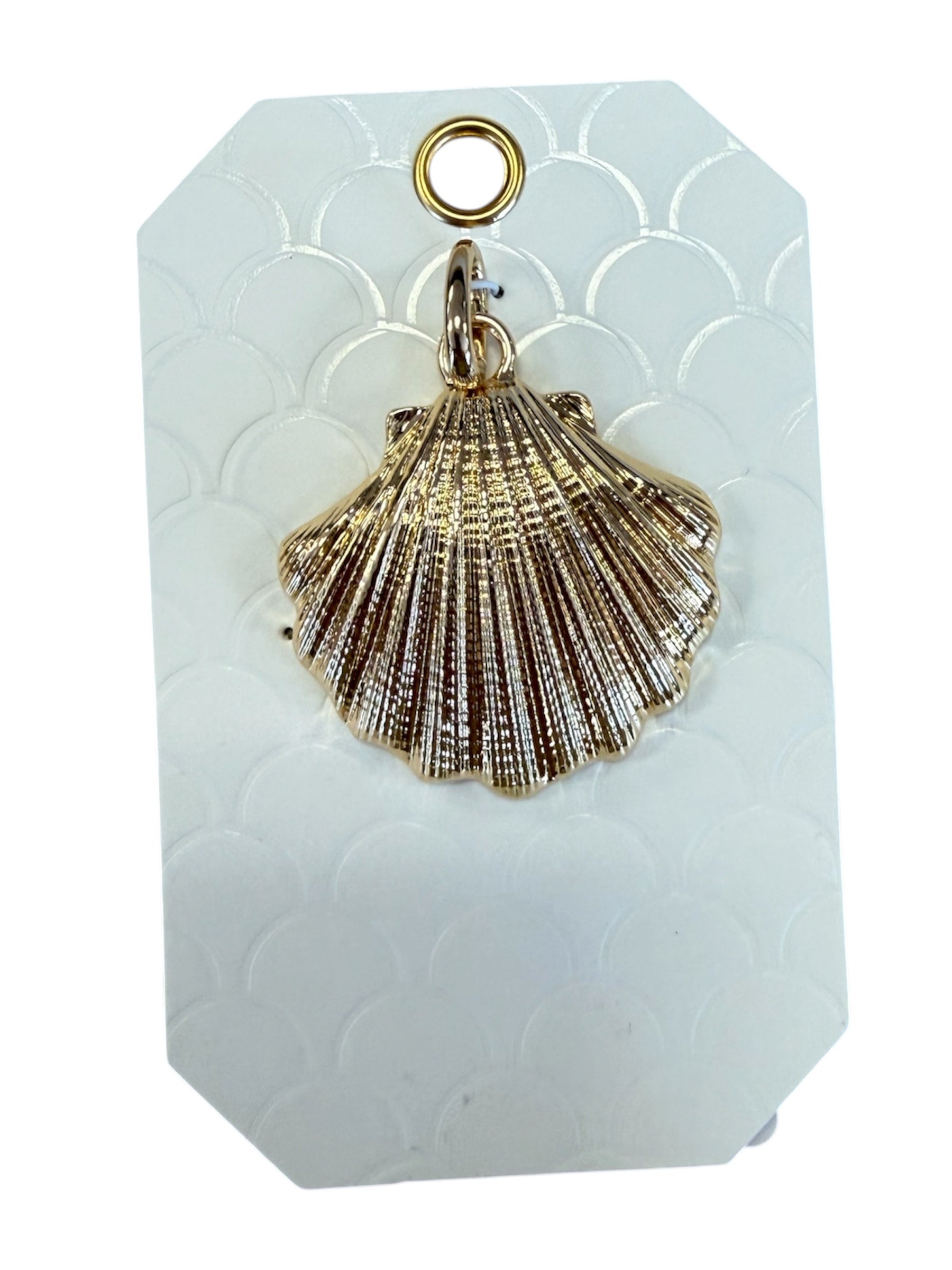 Textured Shell Pendant-410 Jewelry-Simply Stylish Boutique-Simply Stylish Boutique | Women’s & Kid’s Fashion | Paducah, KY