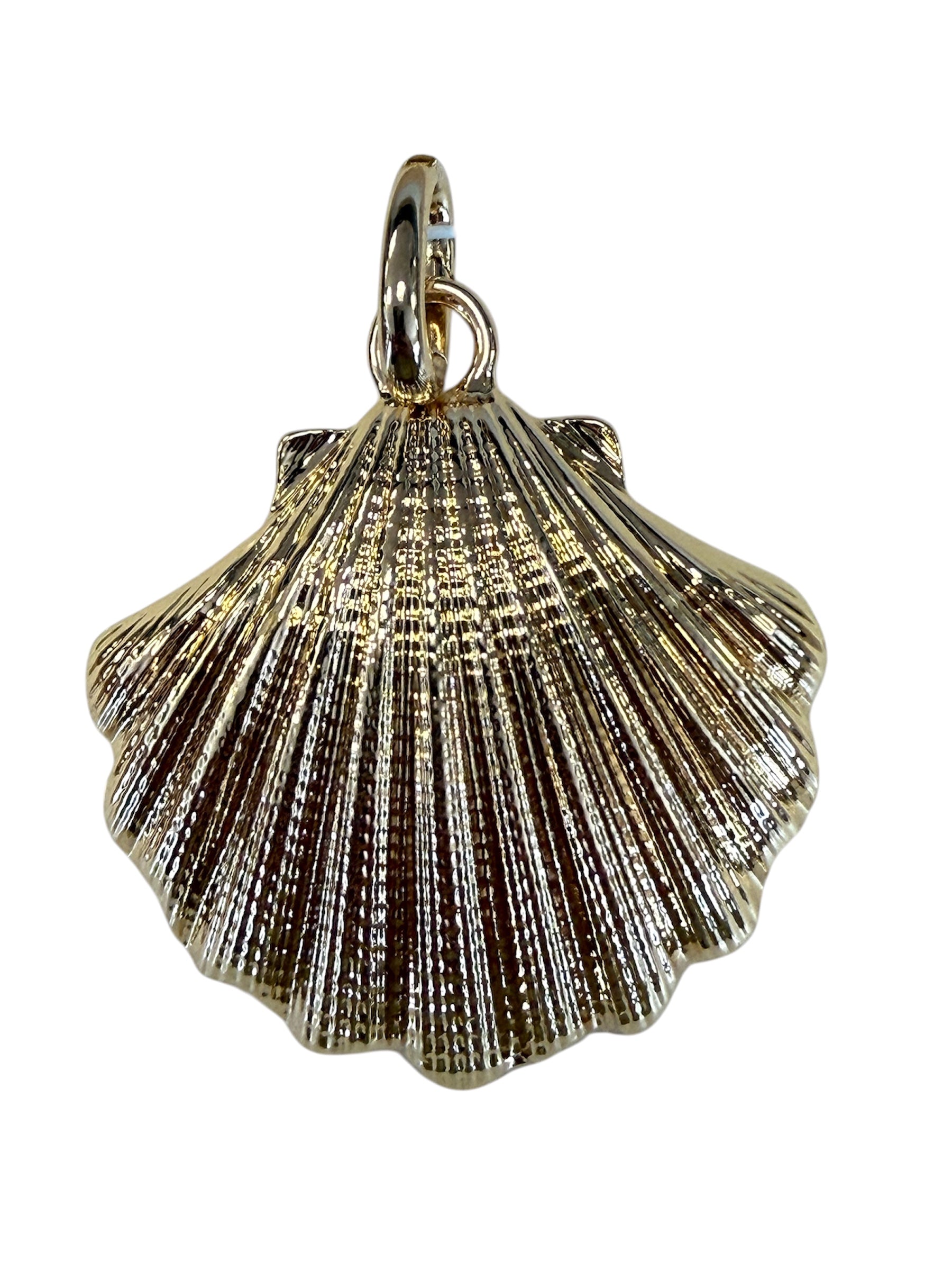 Textured Shell Pendant-410 Jewelry-Simply Stylish Boutique-Simply Stylish Boutique | Women’s & Kid’s Fashion | Paducah, KY
