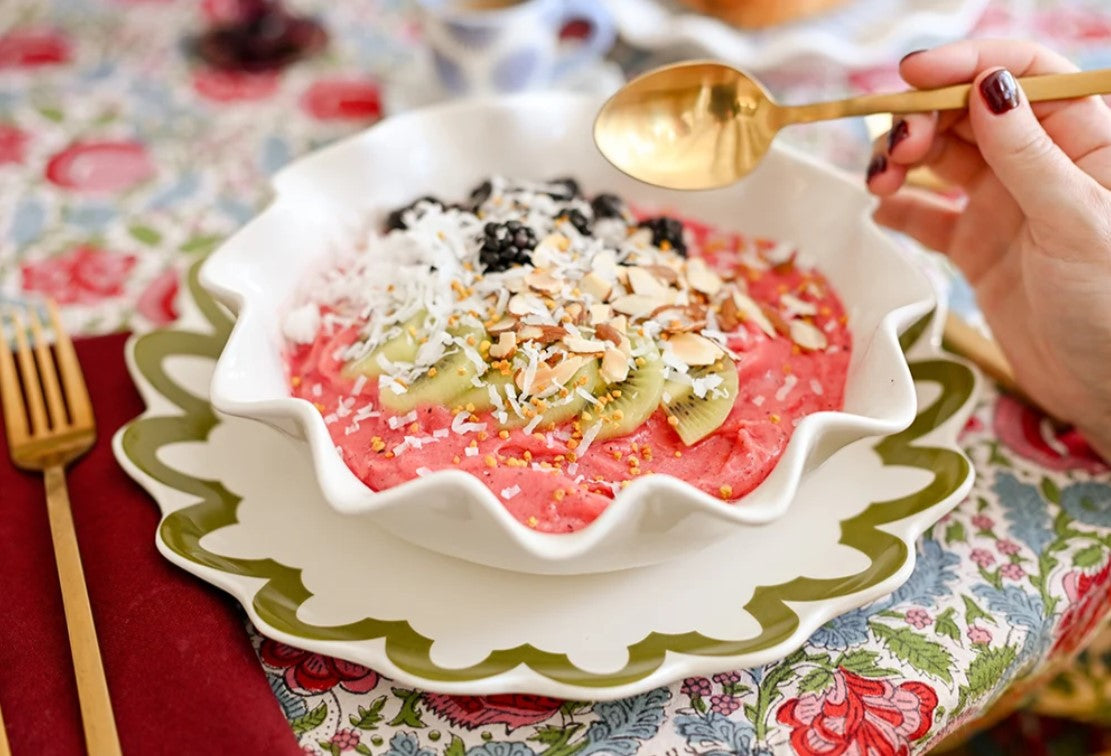 Signature White Ruffle Entree Bowl